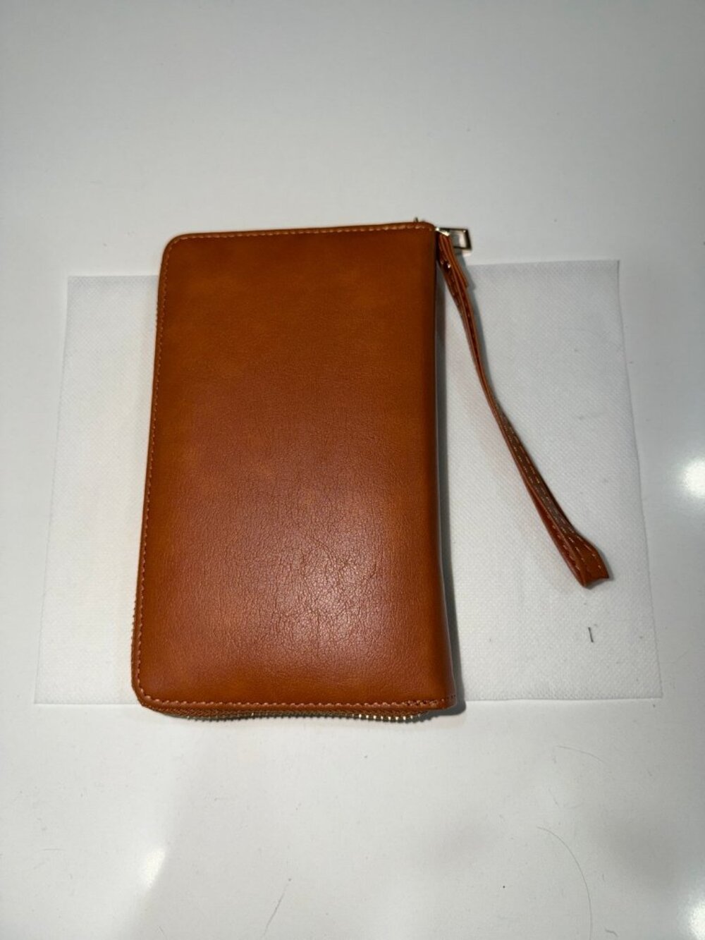 Multi-Functional RFID Passport Wallet - Picture 2 of 4